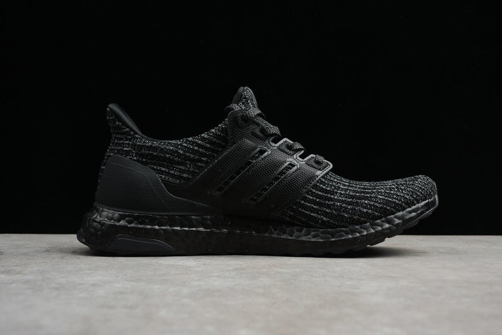 阿迪达斯/ADIDAS Ultra Boost 4.0新款男鞋UB马牌大底跑步鞋休闲运动鞋女鞋