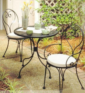 欧式家具 铁艺桌椅三件套 户外休闲桌椅套装 庭院桌椅 田园