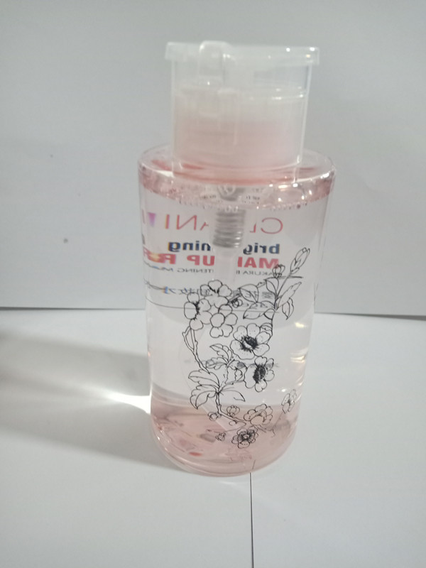 泊泉雅 樱花亮妍卸妆水300ml