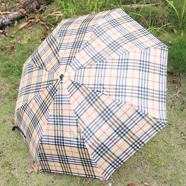 情侣格子雨伞 创意三折遮阳折叠太阳伞 短柄商务礼品伞颜色随机