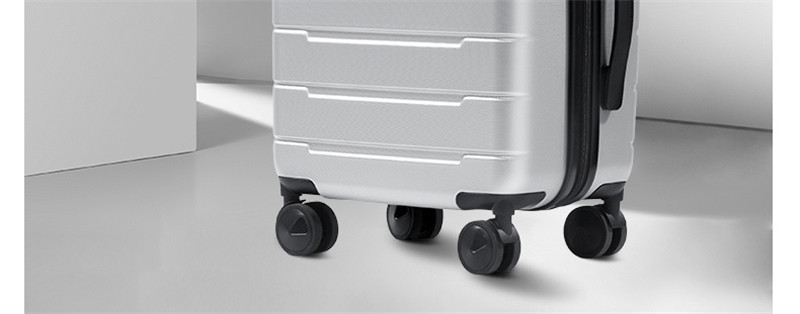 萨蒙斯新款时尚大容量24寸登机箱条纹旅行箱
