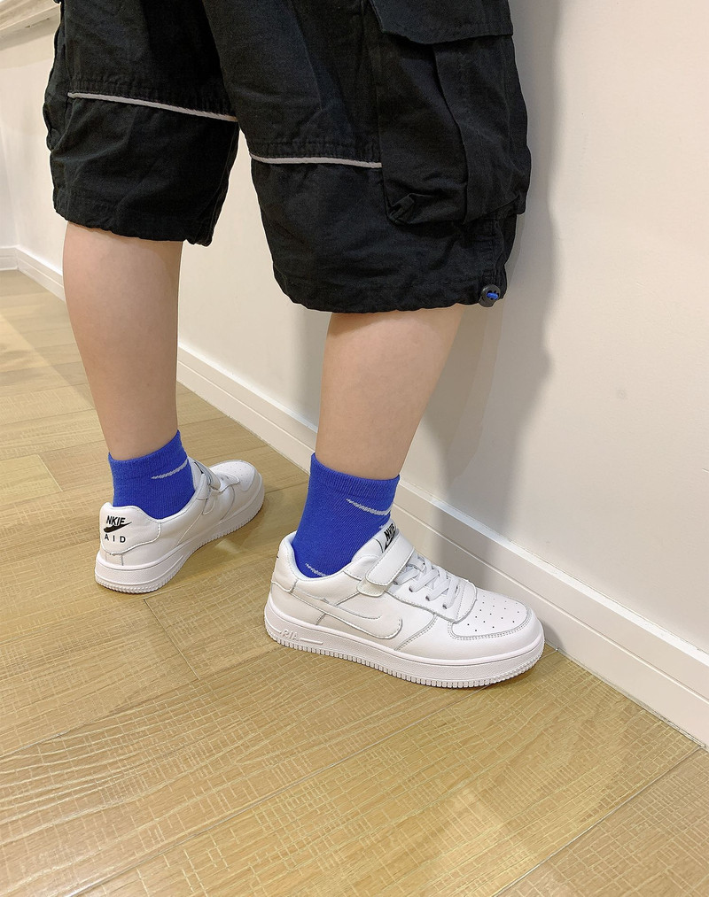 洋湖轩榭 2021新款学生运动小白鞋儿童魔术贴低帮软底板鞋男女童舒适休闲鞋