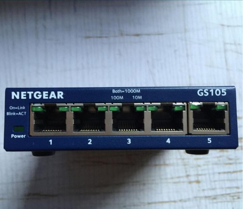 美国网件（NETGEAR） GS105 五口全千兆分线器铁壳  交换器企业交换机