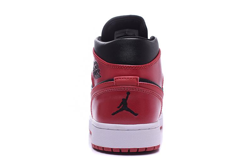 正品 NIKE 耐克 AIR JORDAN 1 MID乔丹1代篮球鞋情侣款