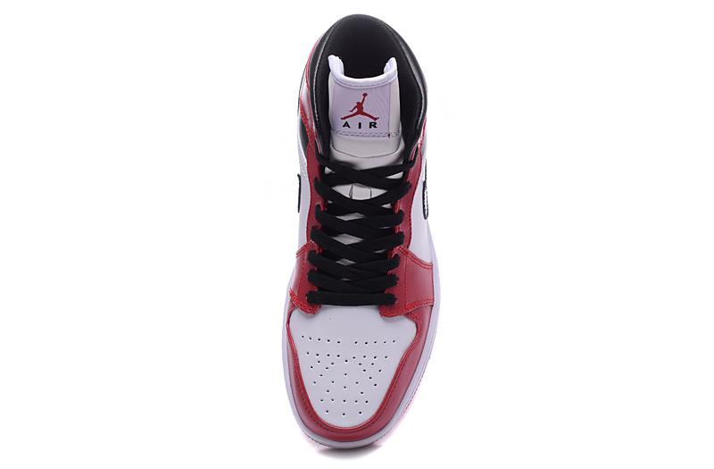 正品 NIKE 耐克 AIR JORDAN 1 MID乔丹1代篮球鞋情侣款