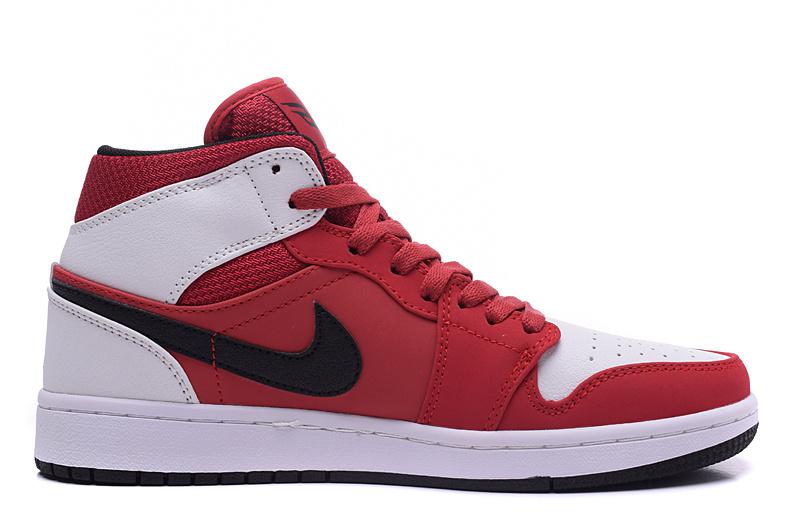 正品 NIKE 耐克 AIR JORDAN 1 MID乔丹1代篮球鞋情侣款