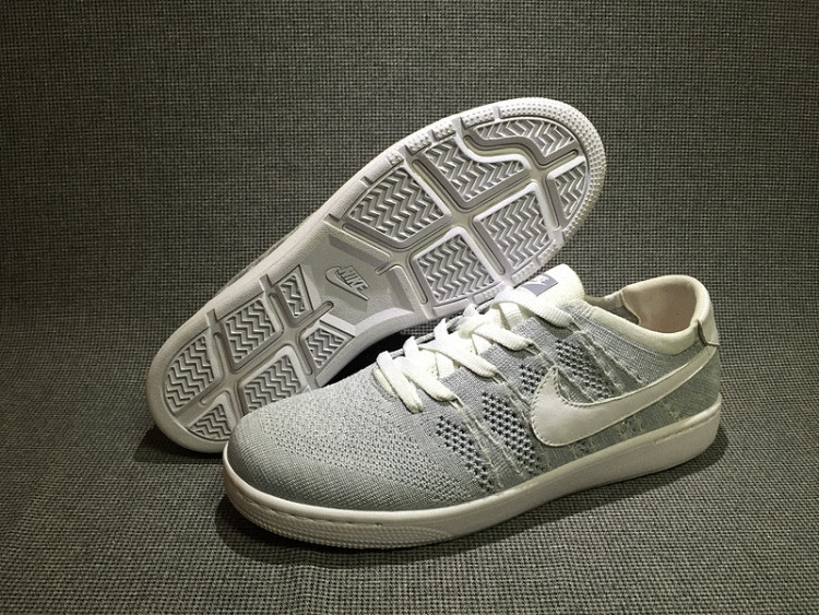 Nike耐克女TENNIS CLASSIC ULTRA FLYKNIT休闲板鞋男子运动鞋830704