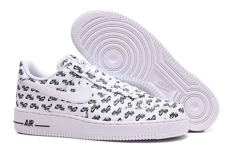 耐克/NIKE NIKE AIR FORCE 1 LOW “ALL OVER LOGO”休闲鞋