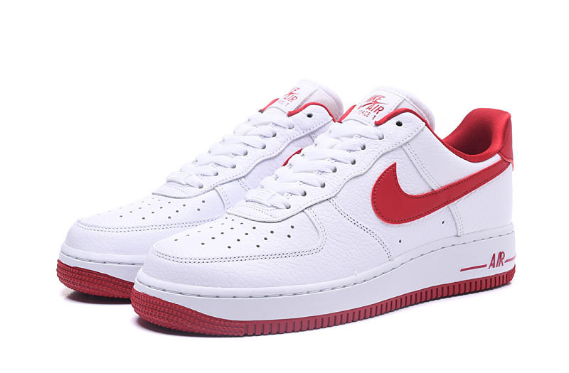 耐克/NIKE NIKE  AIR FORCE 1 07 休闲鞋 板鞋