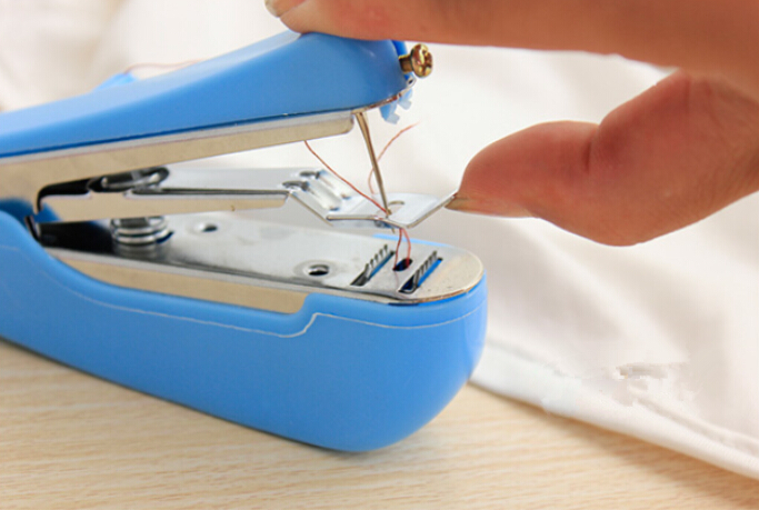 袖珍手动缝纫机.迷你缝纫机.小缝纫机 便携式缝纫机