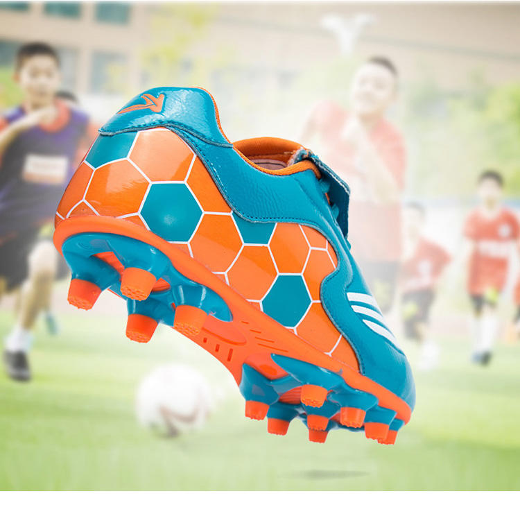 男童鞋新款夏季儿童足球鞋碎钉中大童钉子鞋男童运动鞋