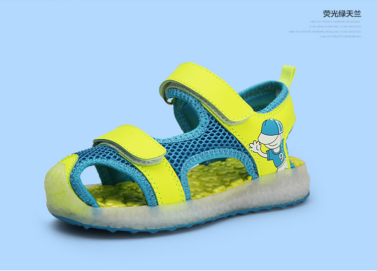 夏季新款儿童灯鞋USB充电LED七彩发光沙滩凉鞋