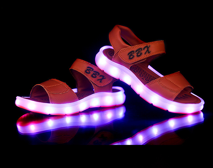 春夏新款儿童 男童女童发光led灯夜光凉鞋 精品原创设计