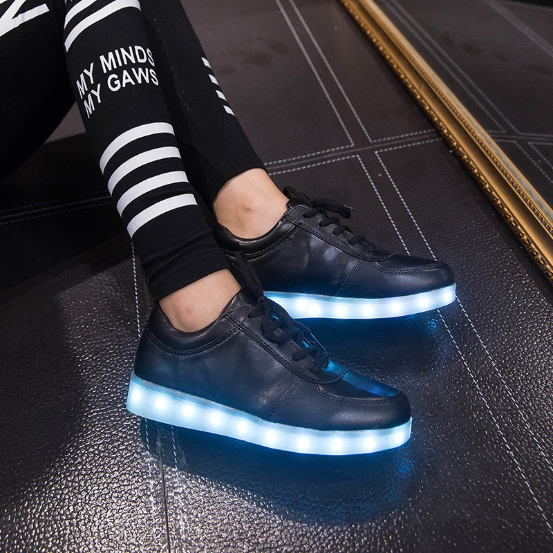 USB 七色彩LED发光鞋荧光鞋夜光鞋板鞋球鞋情侣休闲真皮男女单鞋