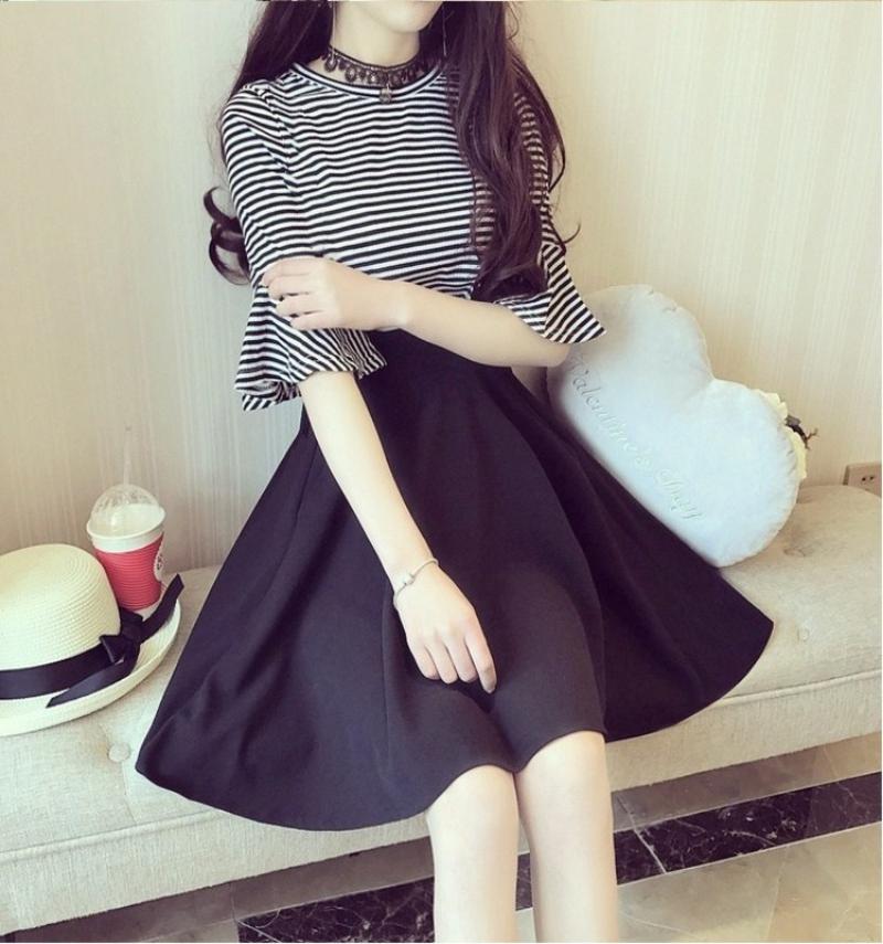 2017夏新款韩版大码时尚女装黑白条纹中长款显瘦A字裙连衣裙女潮