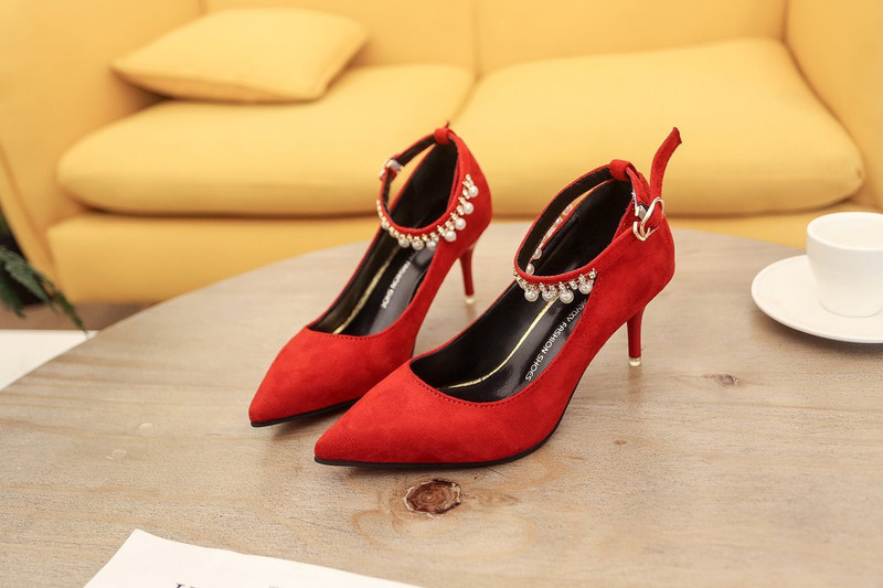 个性 新款红色水钻高跟鞋红鞋女粗跟新娘鞋低跟休闲中跟结婚鞋子