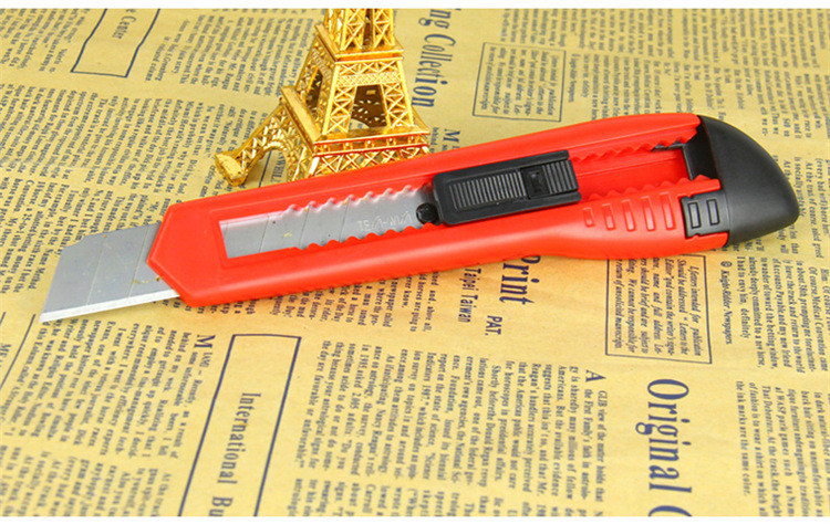 天文 6103安全可锁手工美工刀裁纸刀 天文18mm塑料裁纸刀