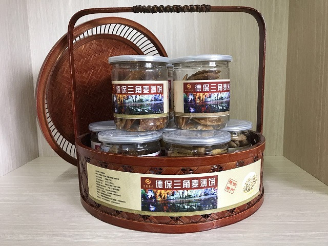 (德保扶贫馆)德保特产   德保三角麦薄饼  德保特色 酥脆可口100g/罐