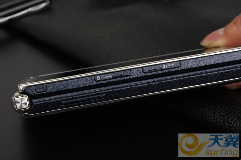 Samsung/三星 SM-W2015 电信4G 翻盖手机 双模双待（金色）