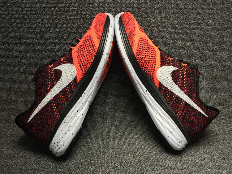 耐克男鞋登月FLYKNIT LUNAR 3飞线编织女鞋跑步鞋 698181