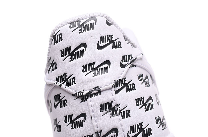 耐克/NIKE NIKE AIR FORCE 1 LOW “ALL OVER LOGO”休闲鞋