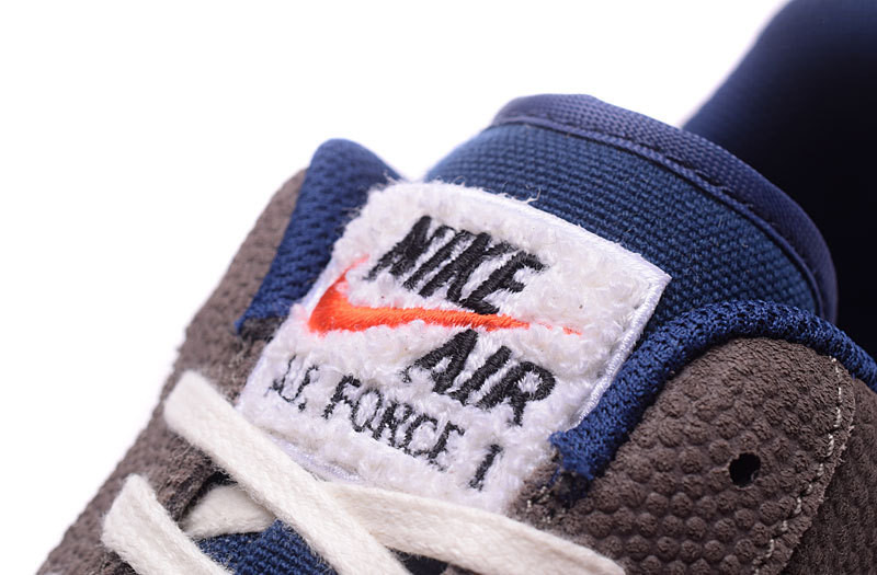 耐克/NIKE 耐克 AIR FORCE 1 07 LV8 双勾 鳄鱼纹 休闲鞋 板鞋