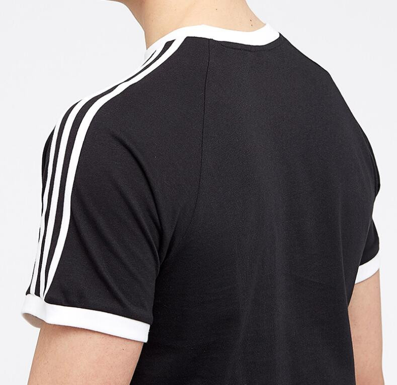 阿迪达斯三叶草男士时尚休闲透气夏季新款短袖T恤 三条杠运动圆领上衣