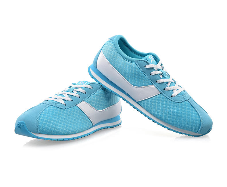 361度女运动鞋夏季新款跑鞋轻便透气网面跑步鞋681516601