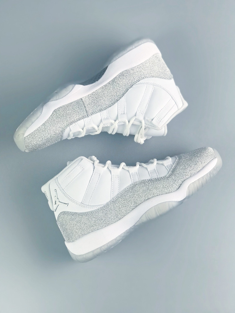 耐克/NIKE AJ11 Metallic Silver女鞋 闪粉 男鞋满天星AR0715100