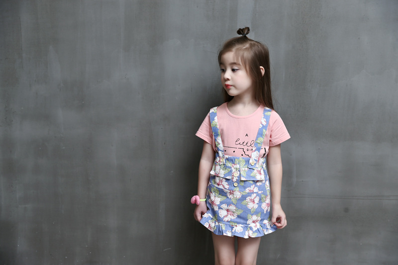 倪弘 2018夏季新款韩版女童西瓜T恤加碎花背带短裙两件套套装