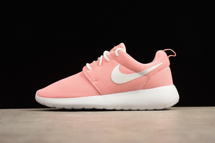 Nike Roshe One 女子樱花粉轻便休闲运动跑步鞋 511882-610