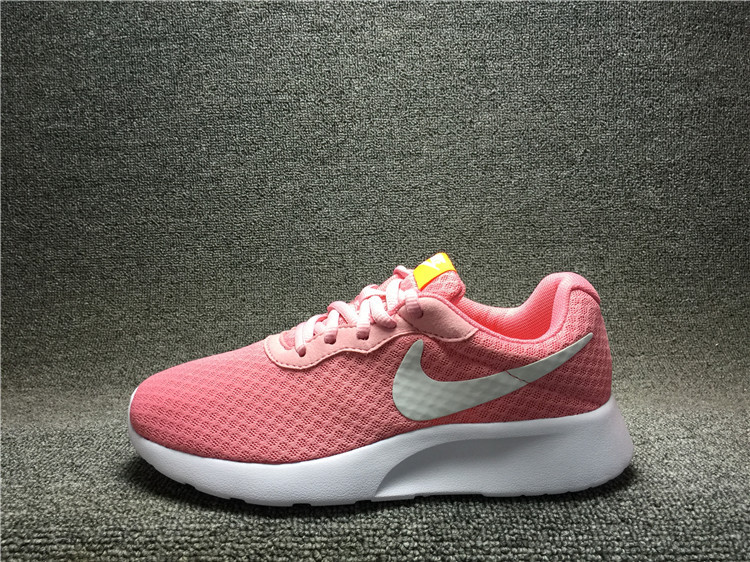 耐克/NIKE  ROSHERUN NIKE TANJUN SE女子运动休闲鞋812655-600