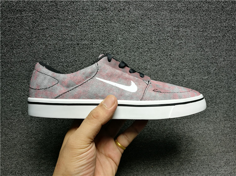 Nike耐克SB PORTMORE II SOLAR CNVS男女滑板帆布板鞋 723874-011