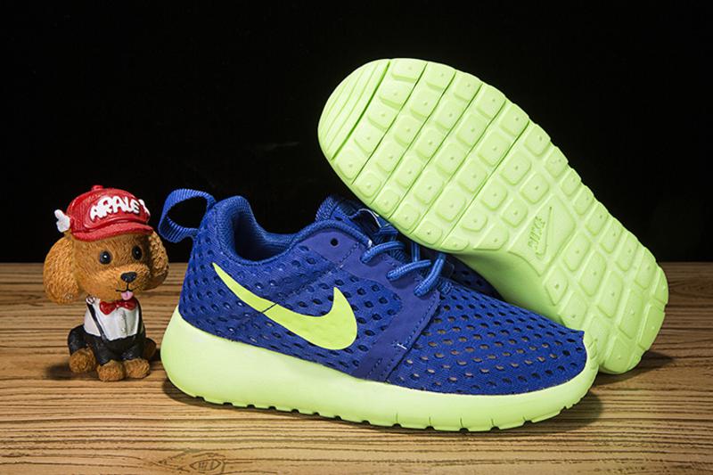 Nike耐克官方 ROSHE ONE FLIGHT WEIGHT 婴童运动童鞋