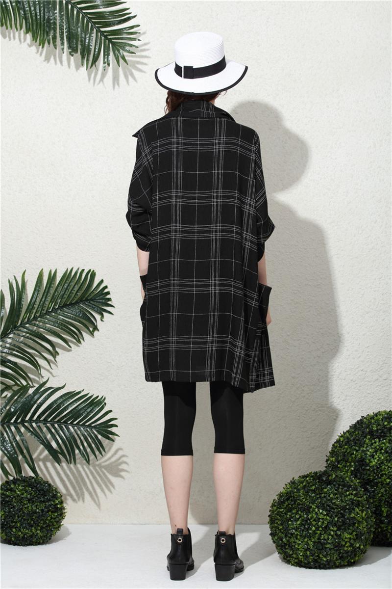 玛丁格拉丽斯 /  原创设计时尚简约黑色大领无扣格纹中袖外套   全国包邮