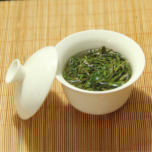 龙芽【襄城】襄阳玉皇剑正（毛尖绿茶）