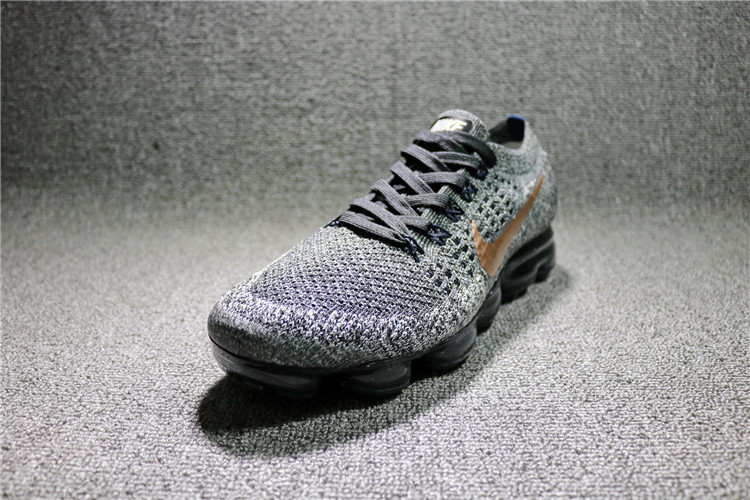 Nike Flyknit耐克2018大气垫跑步鞋男鞋女鞋 权志龙网面运动休闲鞋 849558-104