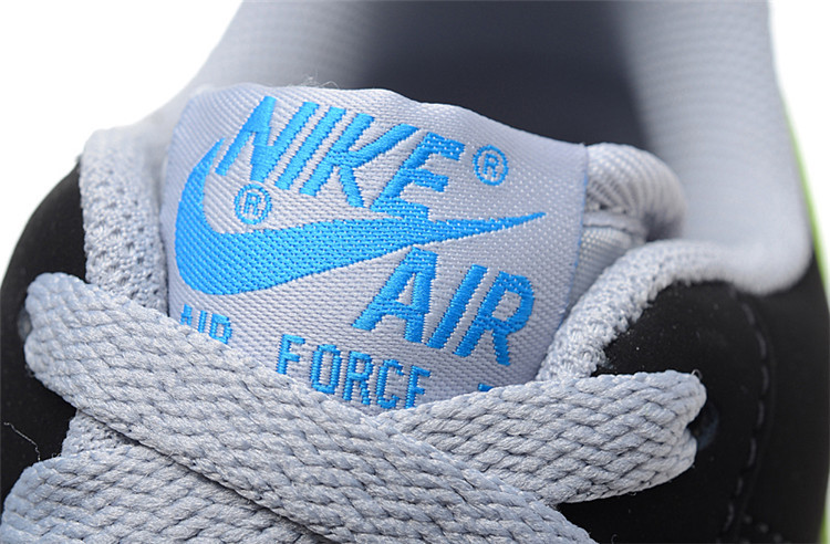 Nike 耐克男鞋Air-Force 1 空军一号爆裂纹低帮 AF1运动板鞋 488298-077