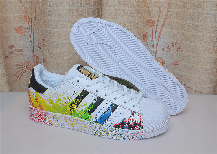 Adidas Superstar 三叶草贝壳头板鞋 男女针孔休闲运动鞋布面黑白皮面金标 BB1428