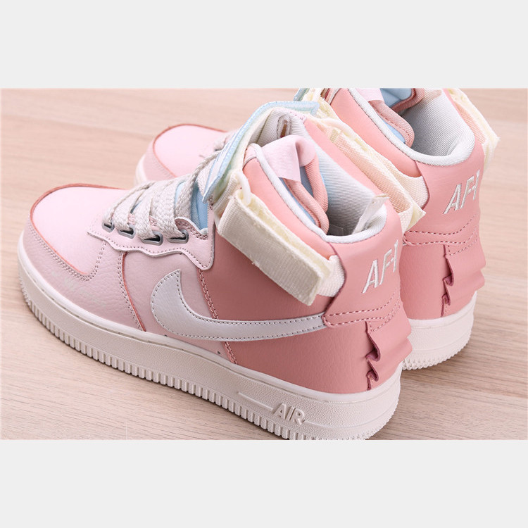 NIKE AIR FORCE 1&apos;07 MID 独角兽高帮女子空军板鞋 CQ4810-621