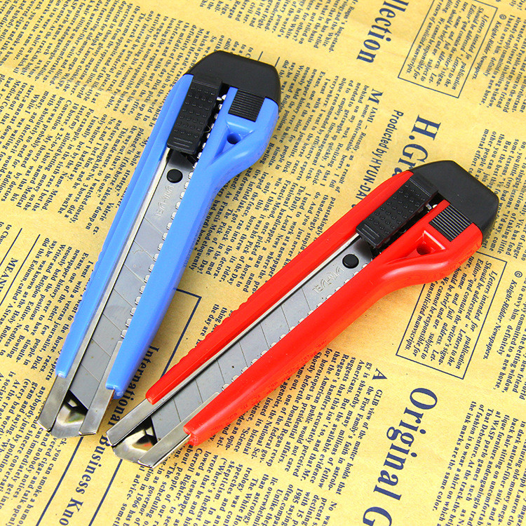 天文6105品质美工裁纸刀 可锁定美工刀 安全设计美工刀携带方便