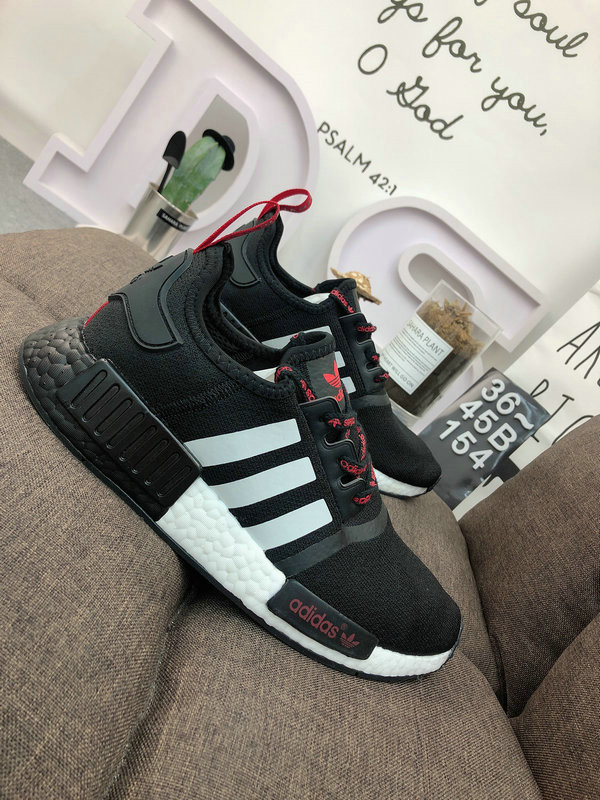 阿迪达斯 阿迪达斯adidas 三叶草 NMD_R1 男女经典运动鞋