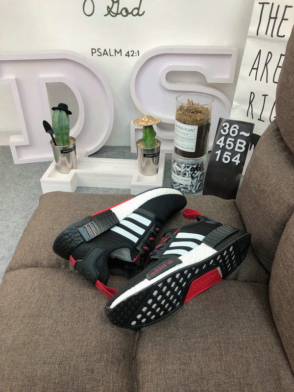 阿迪达斯 阿迪达斯adidas 三叶草 NMD_R1 男女经典运动鞋