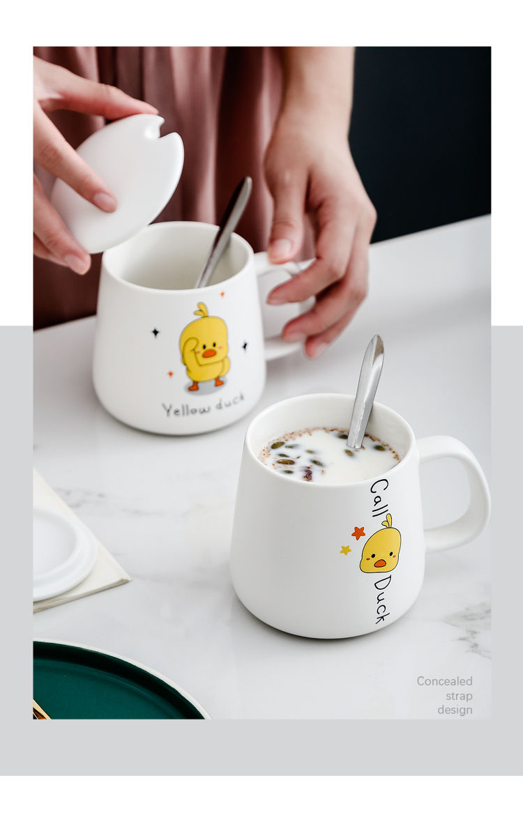  小黄鸭陶瓷杯子女学生韩版可爱马克杯带盖勺家用喝水杯少女ins风