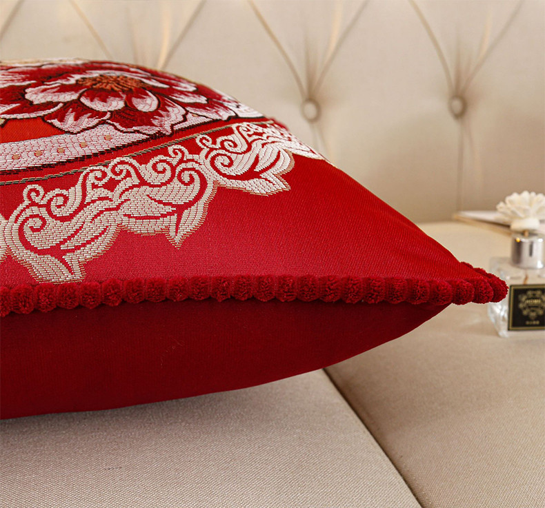  模范丈夫 靠枕玫瑰提花套子含芯亲肤沙发床头抱枕靠枕 舒适