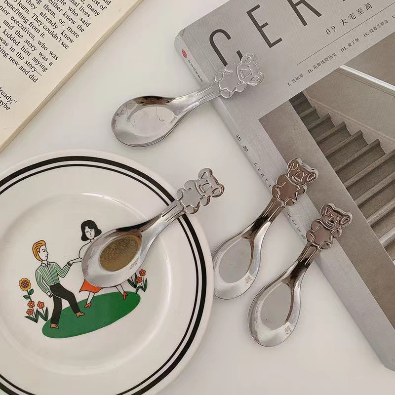 可爱小熊不锈钢勺子吃饭创意家用汤勺ins卡通餐具调羹宝宝饭勺MQ