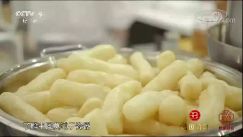 龚华明 农博鄱湖都昌乡村振兴馆龚华明豆参皮薄酥脆大豆味浓郁