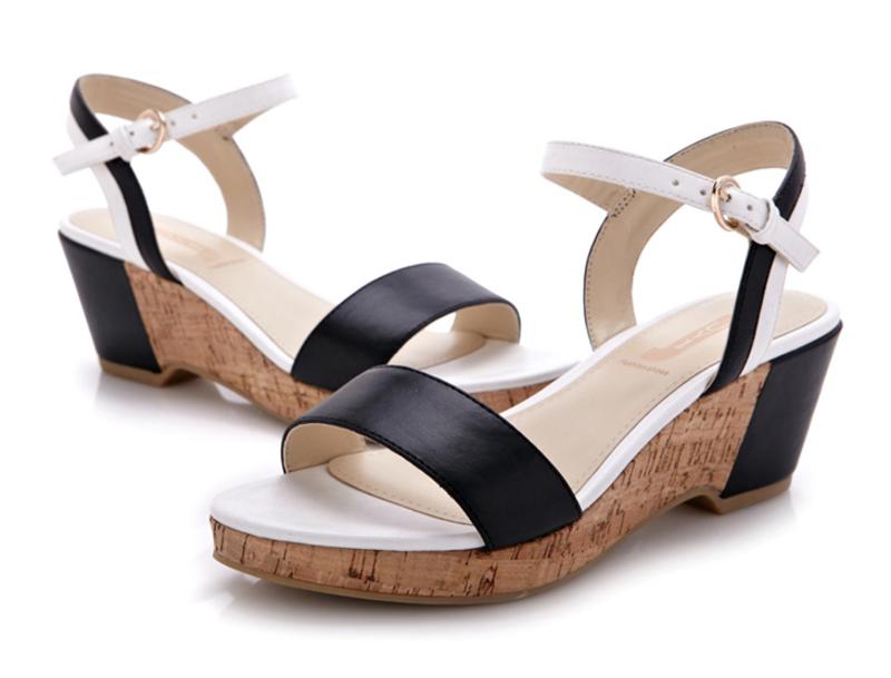 Juyi/巨一 2013夏季新品甜美公主色拼接坡跟女式休闲一字带凉鞋女鞋子101321006