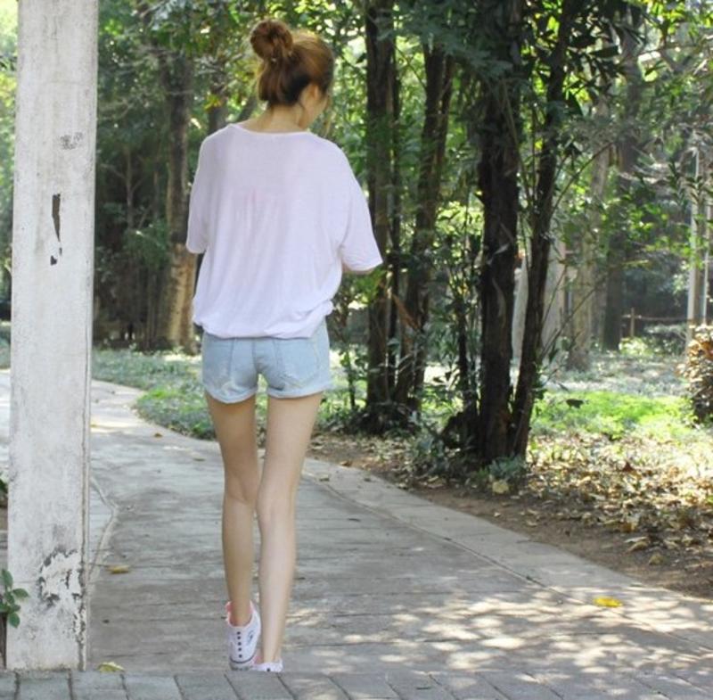 新款女士韩版超显瘦卷边夏季热裤