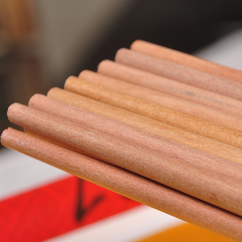 红，豆杉筷子10双装家用实木筷子不退色耐高温无油漆无蜡老材料